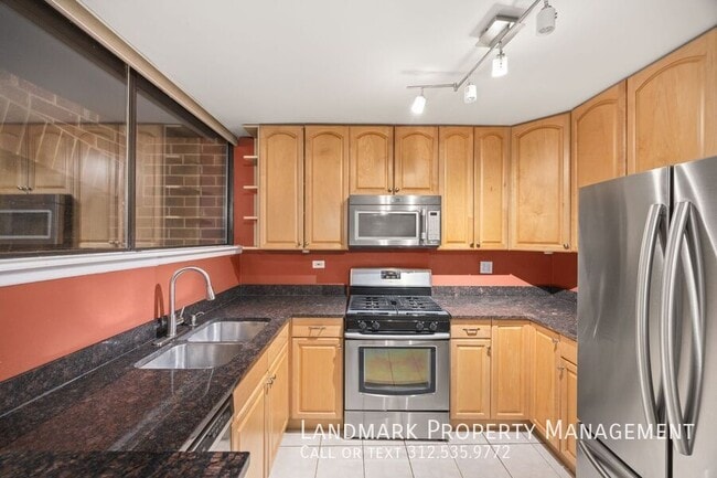 Foto del edificio - 824 S May St