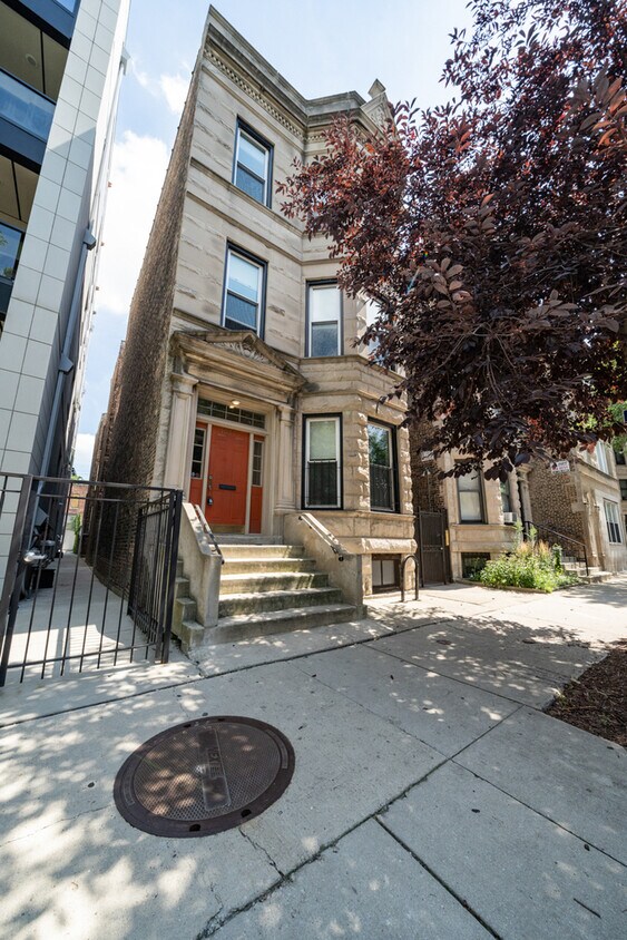 1037 S Racine Ave Unit 1R, Chicago, IL 60607 Condo for Rent in Chicago, IL