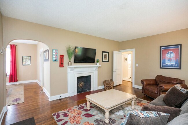 Foto del edificio - 3204 Wingate Ave