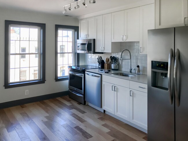 Foto del edificio - 412 Richardson Pl NW