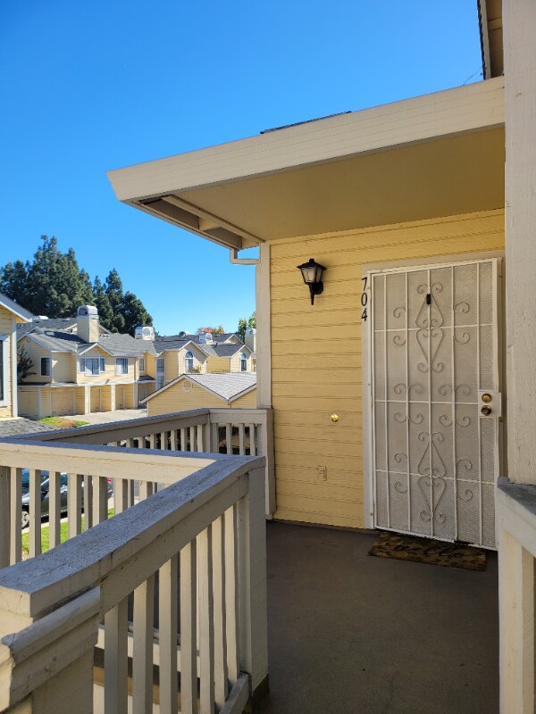 704 Devonwood, Hercules, CA 94547 Condo for Rent in Hercules, CA