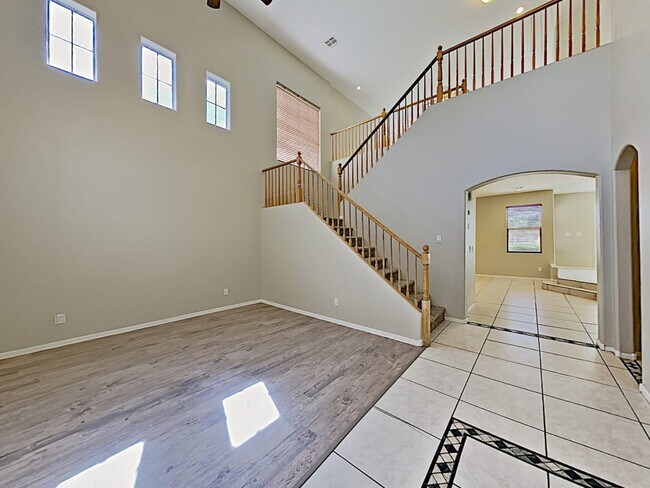 Building Photo - 8533 Honey Vine Ave