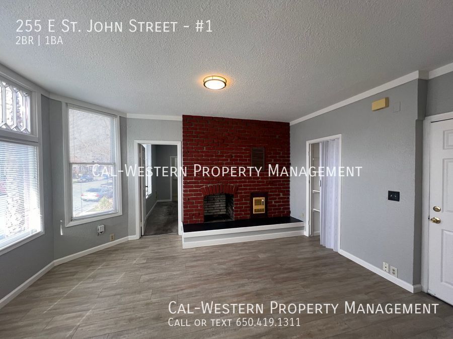 Primary Photo - 255 E St John St