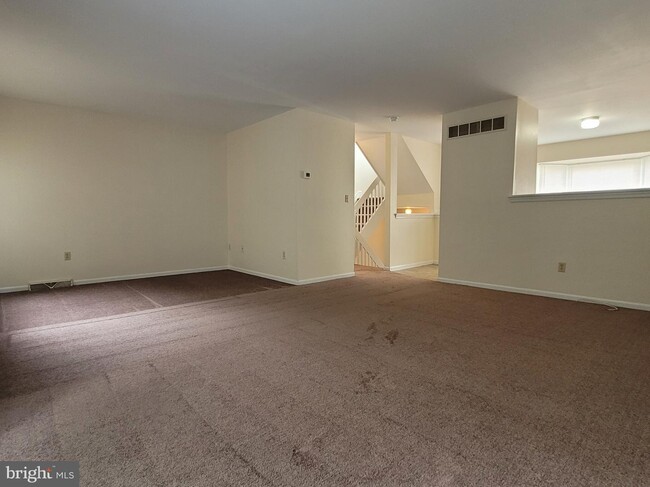 Building Photo - 539 Schooner Way