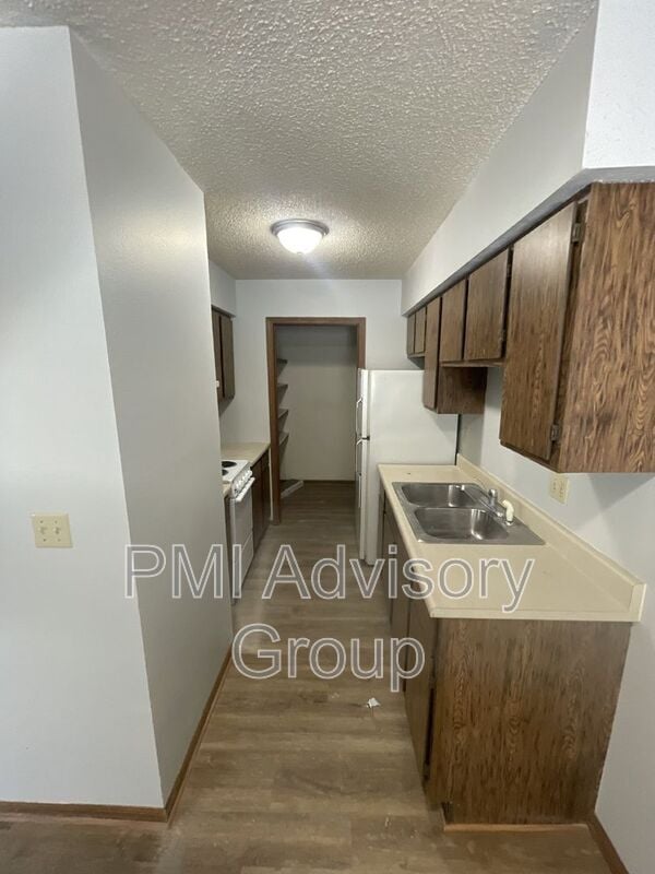 Foto del edificio - 508 Prairie Ave