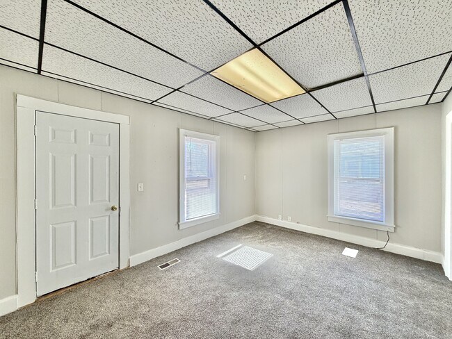 Foto del edificio - 757 W Grand Ave