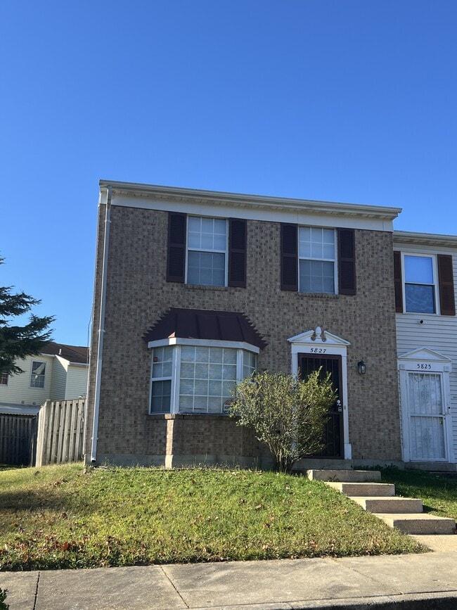 Photo - 5827 Suitland Rd Townhome