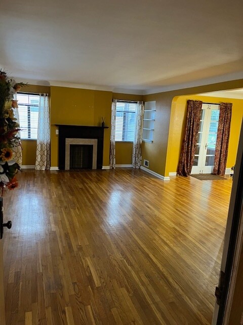 Building Photo - 2121 Brookdale Rd