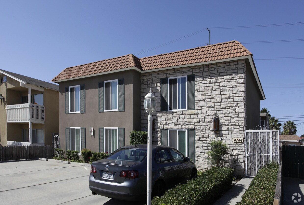 Building Photo - 4144 Kansas St