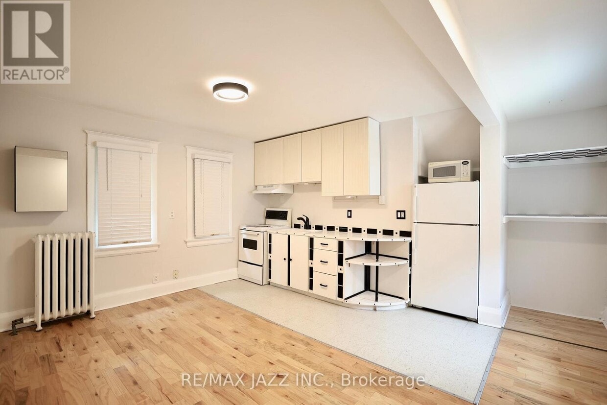 Photo du bâtiment - 118 Eastwood Rd