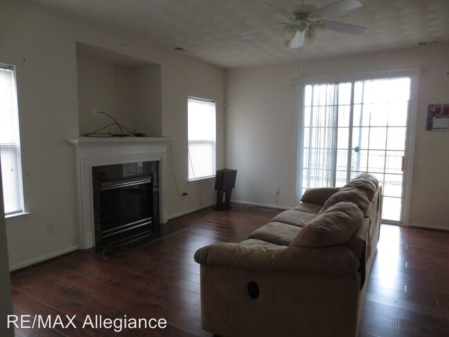 Building Photo - 3 br, 2.5 bath House - 5817 REON COURT