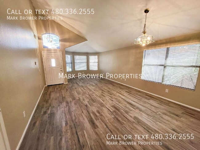 Foto del edificio - 4623 E Weaver Rd