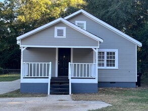 Building Photo - 4414 Forrest Rd