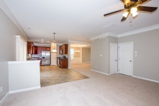 Foto del edificio - 3906 Herkimer Dr