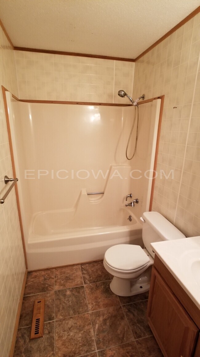 Foto del edificio - 6238 Underwood Ave SW