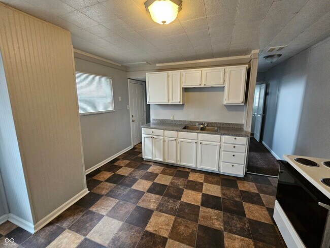 Foto del edificio - 2020 E Adams St