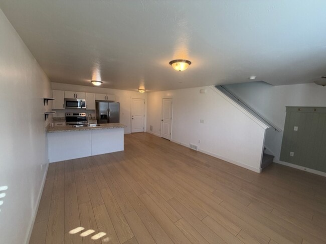Building Photo - 5122 W Dolce Ct