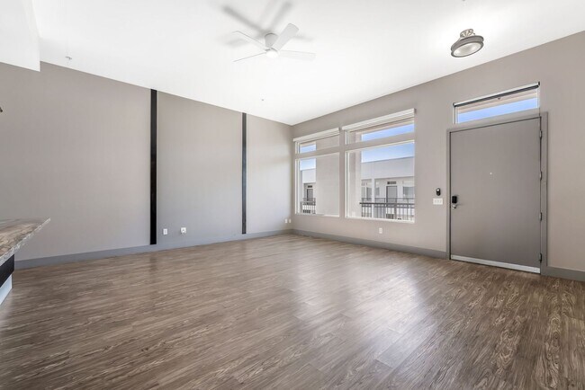 Foto del edificio - 2775 W Pebble Rd
