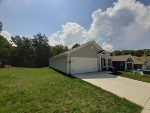 Building Photo - 2739 Swarm Ct