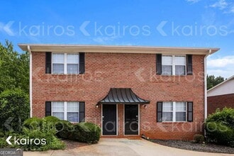 Building Photo - 105 Fawn Dr