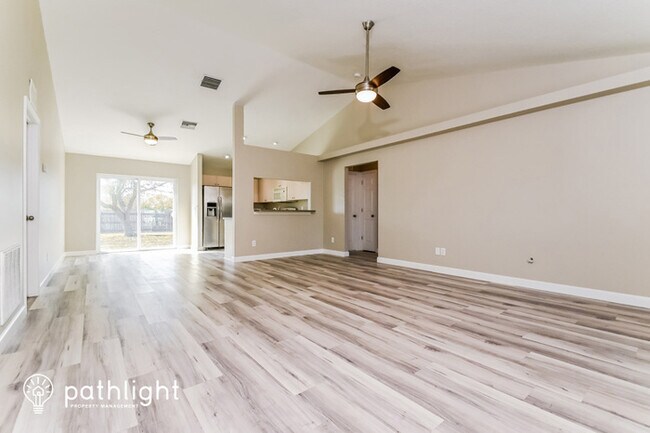 Building Photo - 5815 33Rd Drive E, Palmetto, FL, 34221