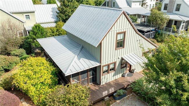 Foto del edificio - 1015 Loliver Ln