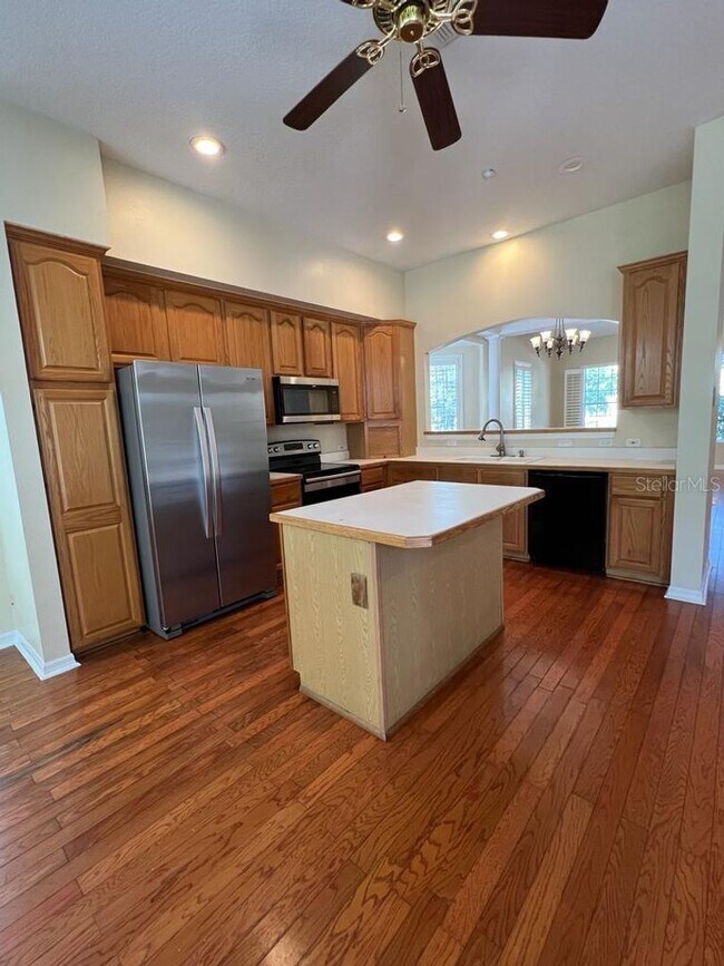 Foto del edificio - 3 Bedroom 3 1/2 Bathroom end unit Townhome...