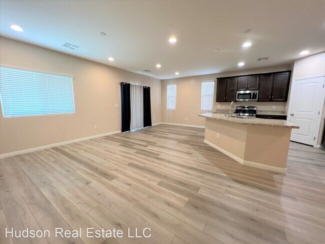 Building Photo - 3 br, 2 bath House - 1811 Pebble Cove Ave.