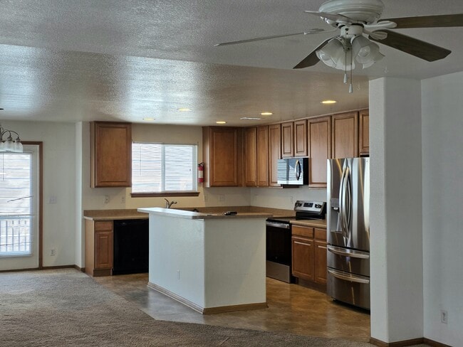 Photo - 5781 Ceylon St Townhome