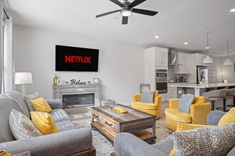 Building Photo - 433 Wait Ave