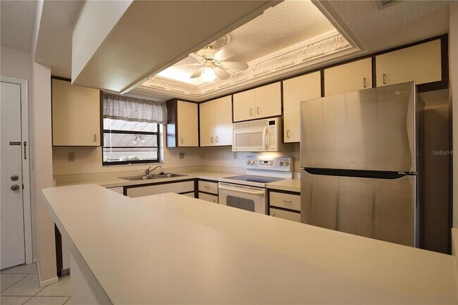 Foto del edificio - 927 Capri Isles Blvd