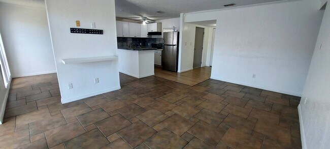 Building Photo - 2625 FL-590