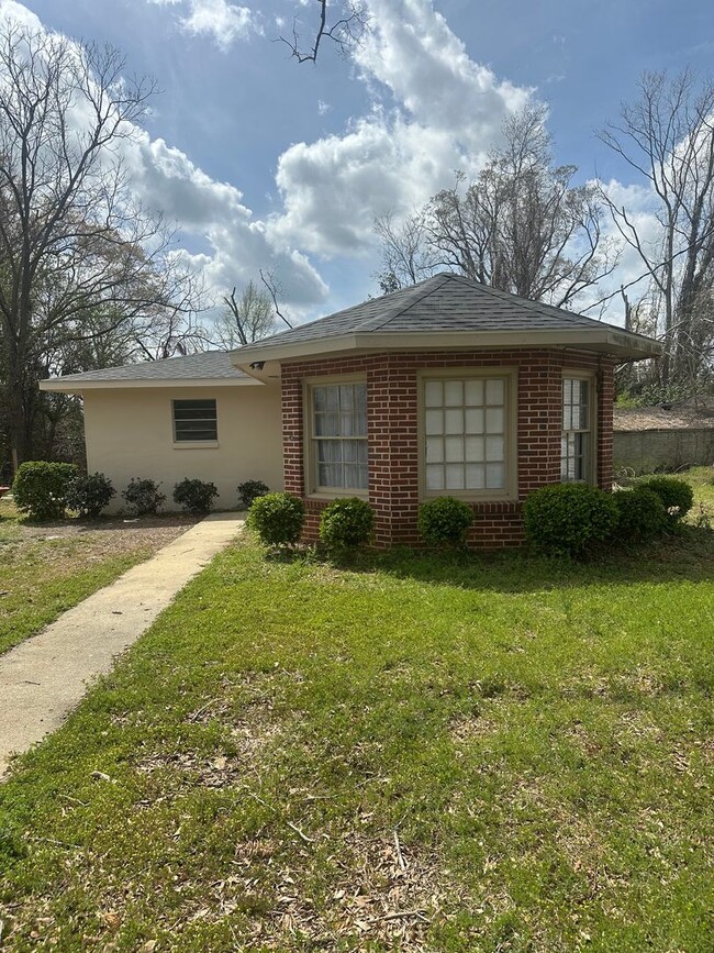 Foto del edificio - 1 Bed/1 Bath House