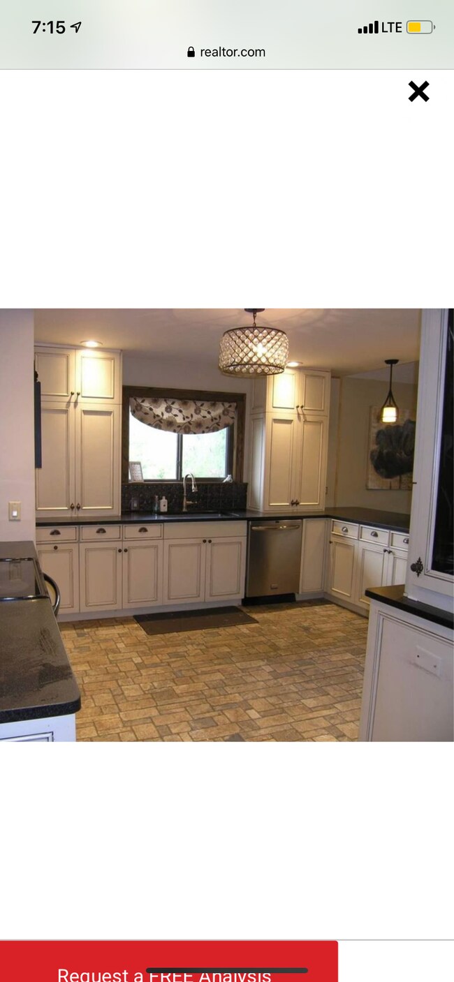 Building Photo - 69 Sugarcreek Trl