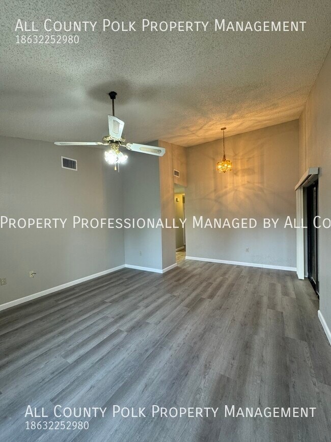 Foto del edificio - Excellent 2 Bedroom Duplex in Lakeland for...