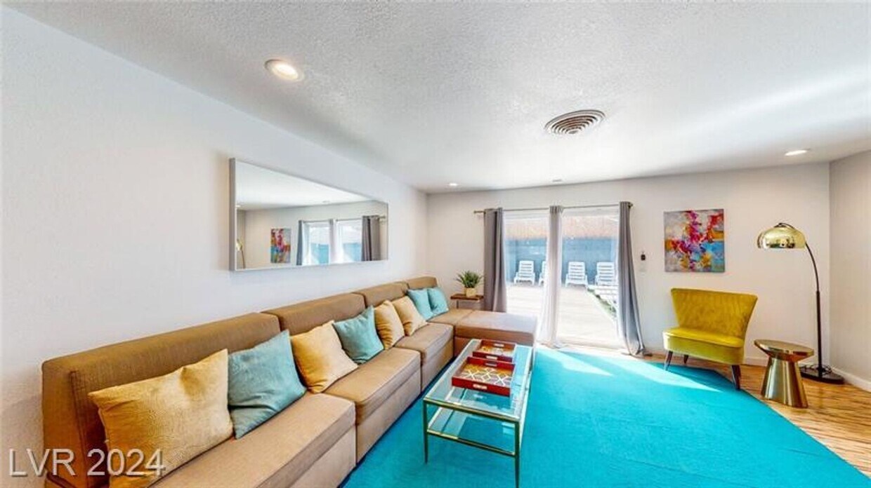 Primary Photo - CUTE HOME IN 89169