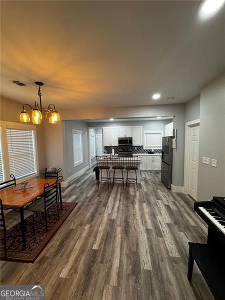 Foto del edificio - 3898 King Arthur Rd SW