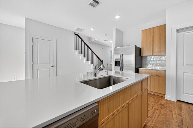 Building Photo - 3518 Blue Mockingbird St