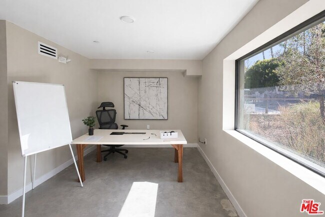 Foto del edificio - 10867 Fruitland Dr