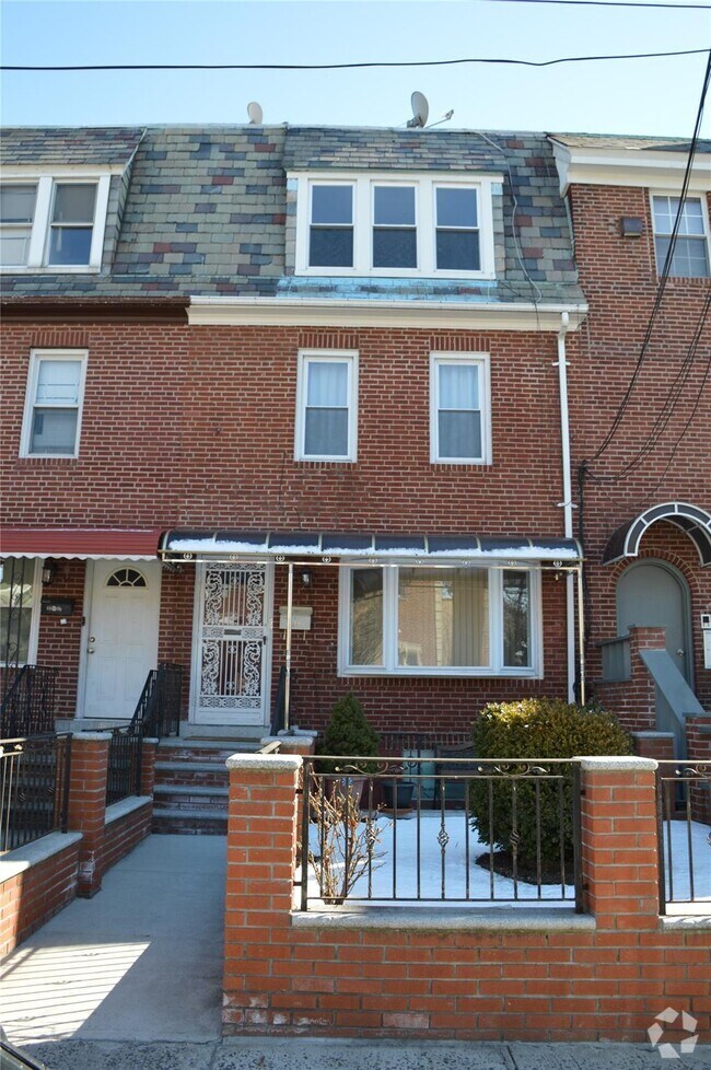 Building Photo - 32-59-59 46th St