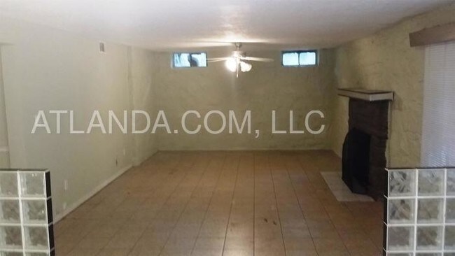 Foto del edificio - 1118 Fayetteville Rd SE
