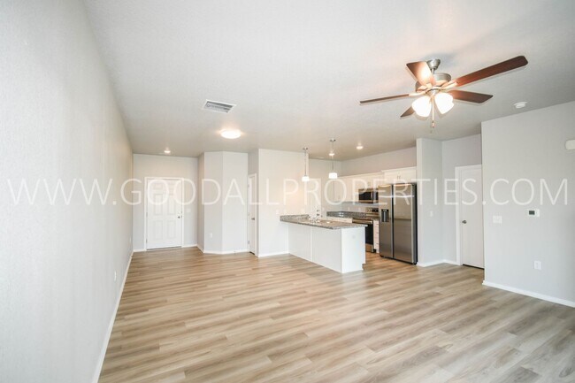 Foto del edificio - 3 Bedroom 2,5 Bath Townhouse in Waukee