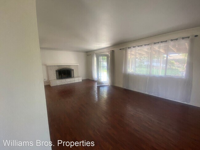 Building Photo - 4 br, 2 bath House - 966 David Rd