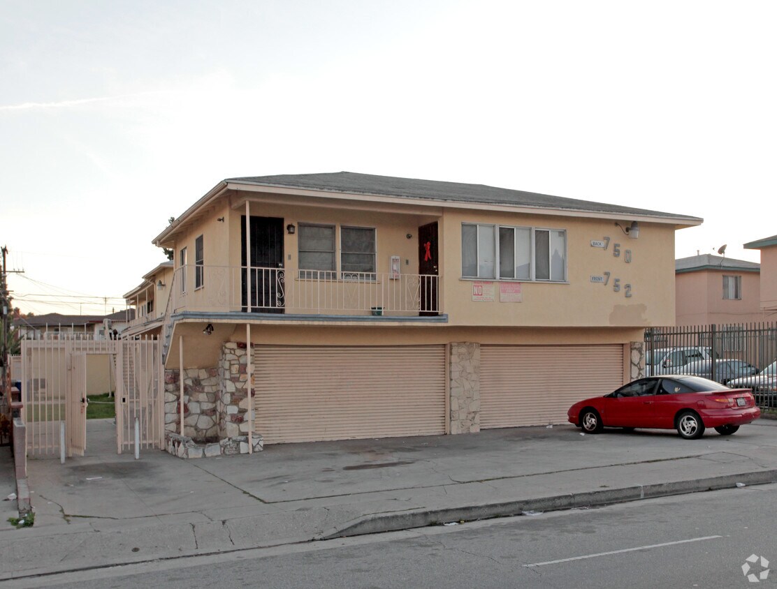 Foto del edificio - 750 Imperial Hwy
