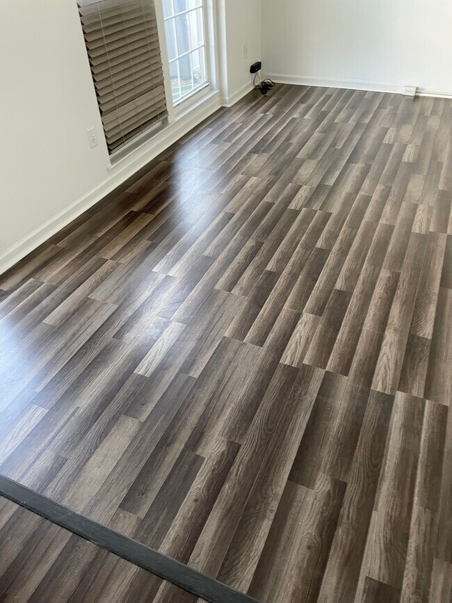 Foto del edificio - 9336 Fringe Tree Ln