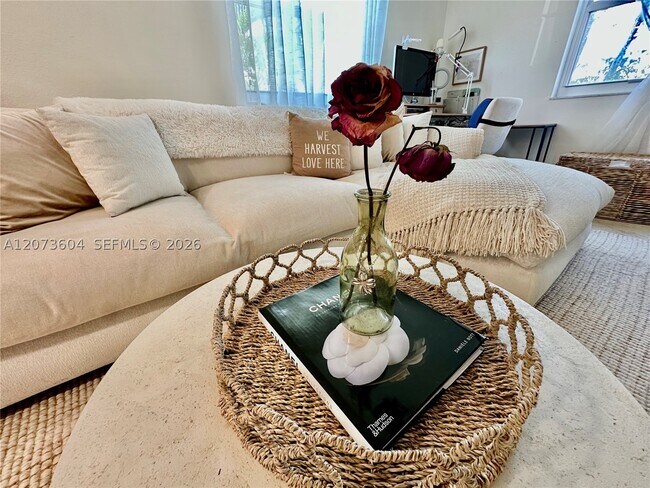 Foto del edificio - 4600 SW 67th Ave