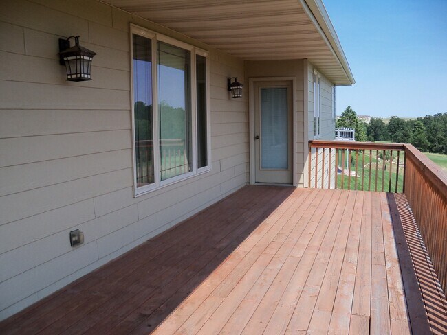 Foto del edificio - * PENDING APPLICATION * 6 BEDROOMS | 3 BAT...