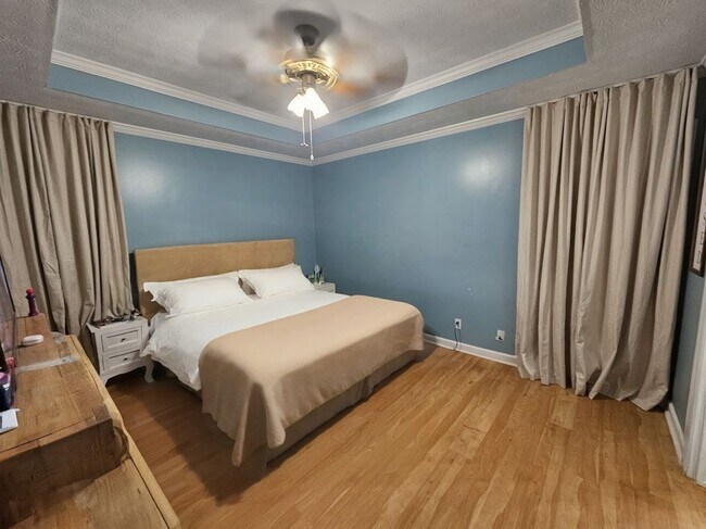 Foto del edificio - 630 Alma Ct