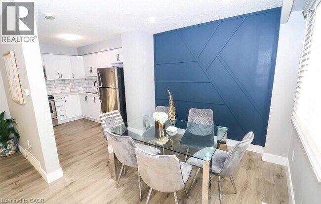 Building Photo - 223 Pioneer Dr