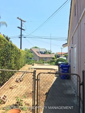 Building Photo - 4520 Calavo Dr